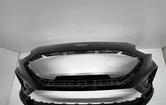 Ford Focus Front bumper JX7B17757S