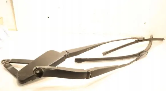 Mercedes-Benz ML W164 Front wiper blade arm A1648200640