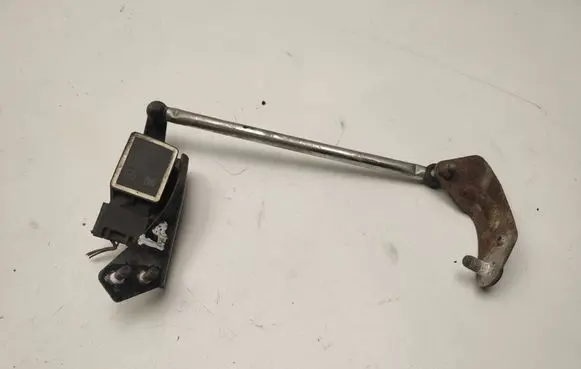 Mercedes-Benz CL C216 Rear air suspension level height sensor A0105427717