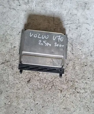 Volvo V70 Engine control unit/module 09496667 0281001776