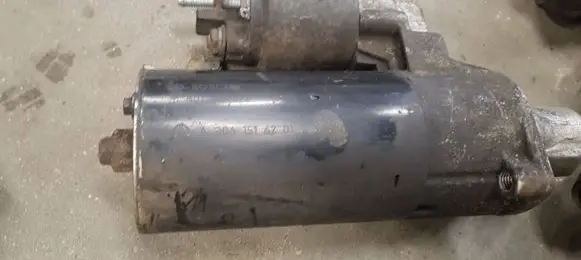 Mercedes-Benz C W204 Starter motor A0061516201