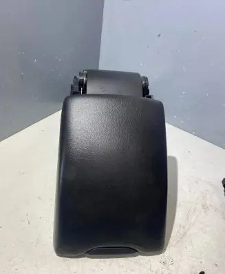 Volvo XC60 Armrest 1284983 1284982