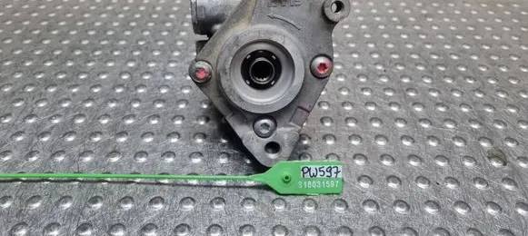 Audi Q7 4L Power steering pump S18031597 7L8422153F