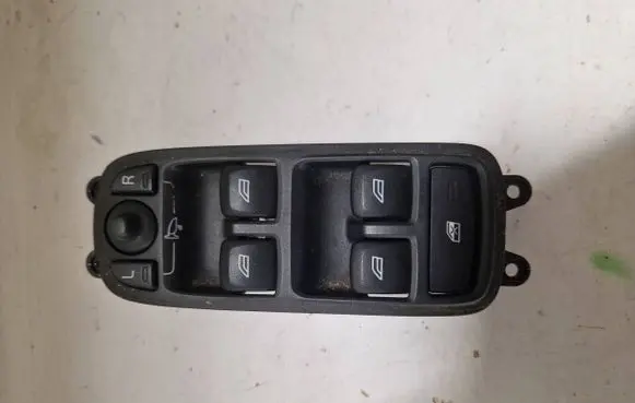Volvo V60 Electric window control switch 31334346