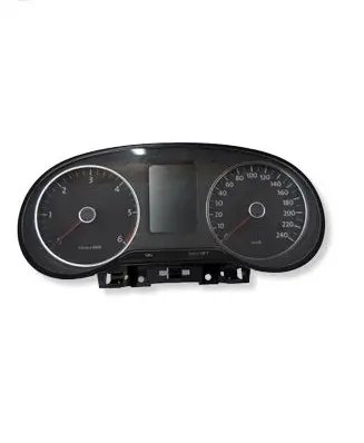 Volkswagen Polo V 6R Speedometer (instrument cluster) 6R0920861F V0304104061 1020701968