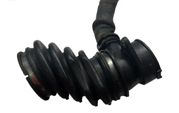 Ford Focus Air intake hose/pipe AV616C784AF
