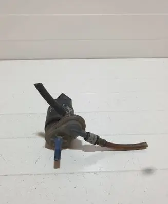 Nissan Primera Windscreen/windshield washer pump 20859