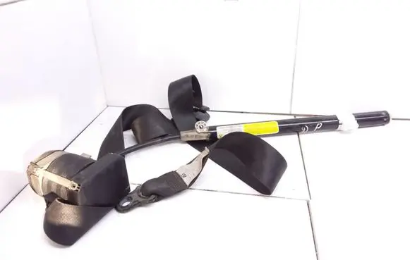 Volkswagen Sharan Front seatbelt 7M0857706C 95VW611B08