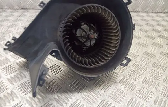 Opel Vectra C Front door blower motor 73421312U