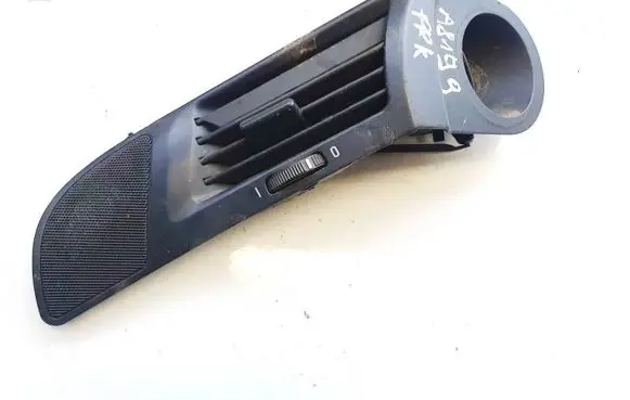 BMW 5 E39 Dash center air vent grill 8391173 3298-01