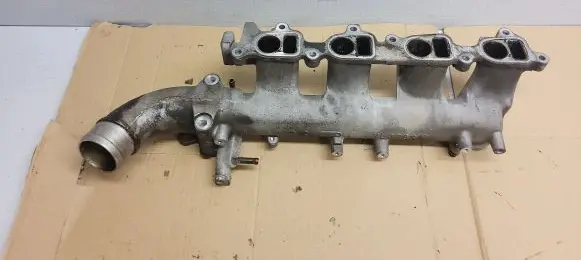 Nissan X-Trail T30 Intake manifold NL0789
