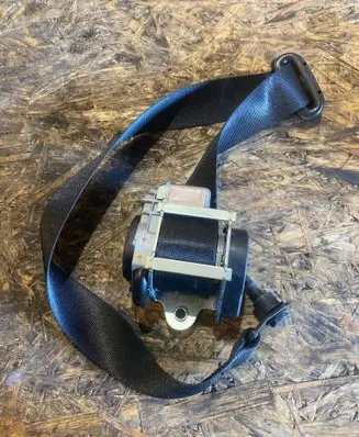 Mercedes-Benz B W245 Front seatbelt 607718200 006R000