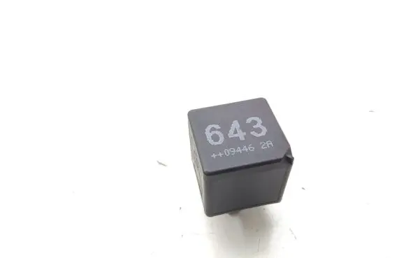 Audi A6 S6 C6 4F Other relay 8K0951253