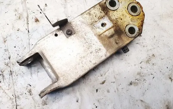 BMW 5 GT F07 Front bumper mounting bracket