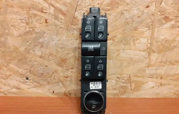 Mercedes-Benz S W220 Electric window control switch 2235 A2208213179
