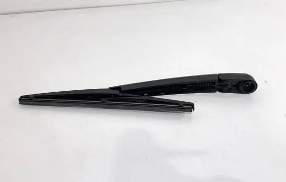 Hyundai Kona I Rear wiper blade arm 