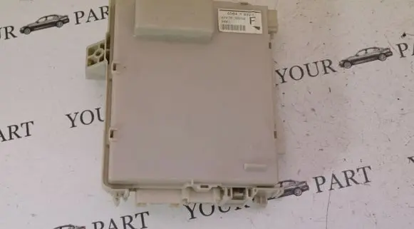 Lexus GS 300 350 430 450H Fuse module 8267030250