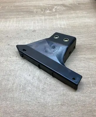 Renault 19 Front bumper mounting bracket 7700818669