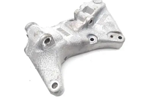 Volvo V40 Generator/alternator bracket 31670108 P31670108