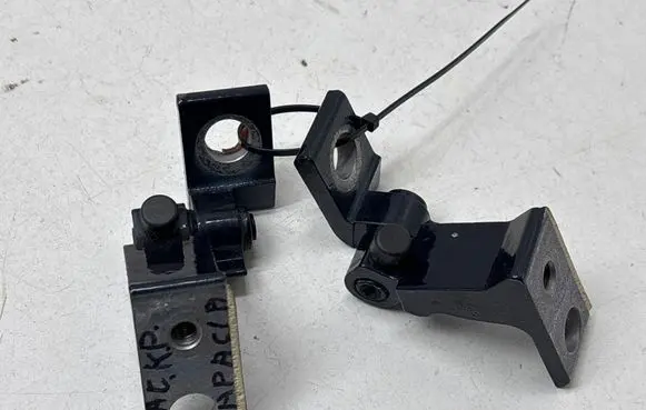 Front door hinge set