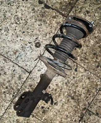 Toyota Corolla Verso AR10 Front shock absorber/damper