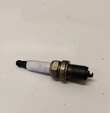 Audi A6 S6 C6 4F Spark plug