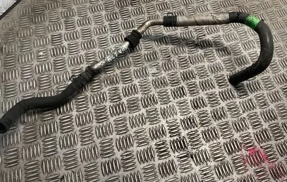 Air conditioning (A/C) pipe/hose