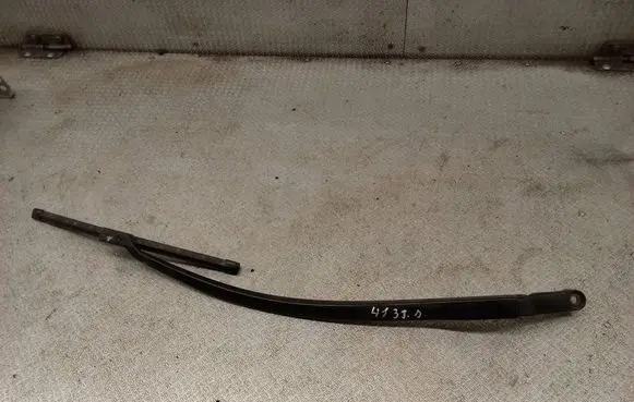 Toyota Avensis T270 Front wiper blade arm