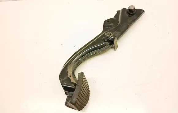 Citroen C3 Brake pedal 01L03