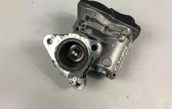 Nissan Qashqai EGR valve 147109913R H8201143495 HU1501000213