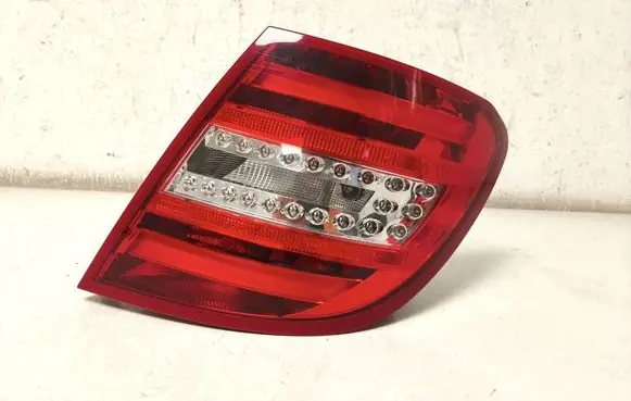 Mercedes-Benz C W204 Rear/tail lights A2048206564