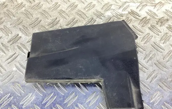 Lexus LS 460 - 600H Fuse box cover 8266250320