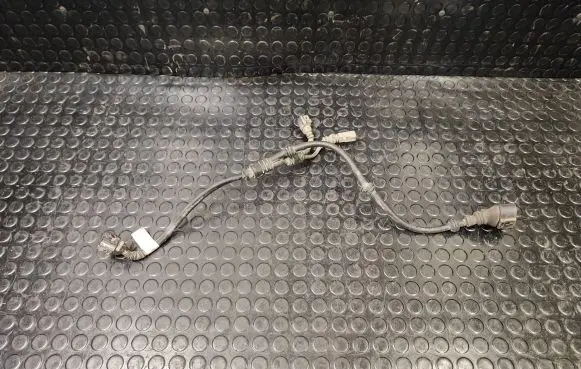 Volkswagen Touareg II Rear ABS sensor wiring 7P0971279B