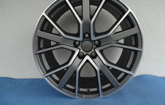 Audi Q3 F3 R20 alloy rim 83A601025BA