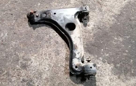 Opel Zafira B Front lower control arm/wishbone
