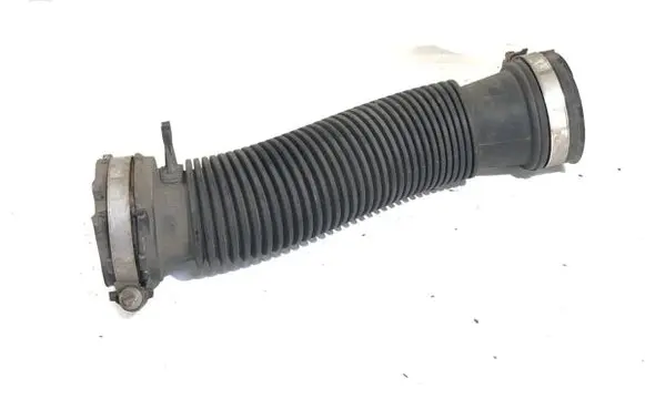 Air intake hose/pipe