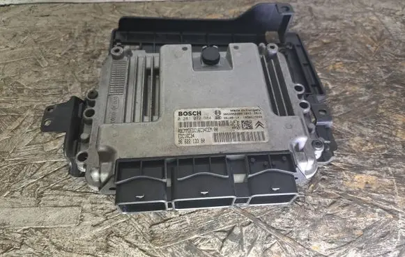 Peugeot 407 Engine control unit/module 9662213380 0281012984 EDC16C34