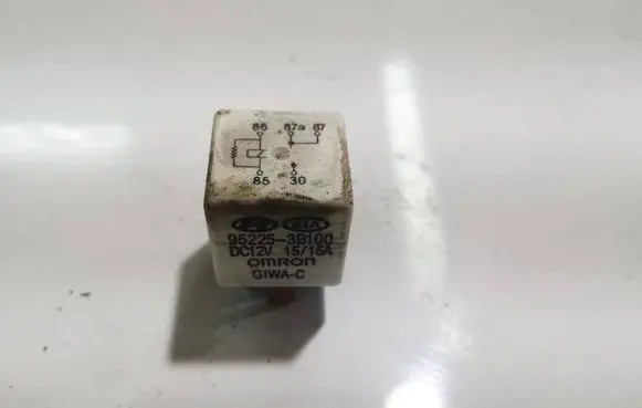 Hyundai i30 Other relay 952253B100
