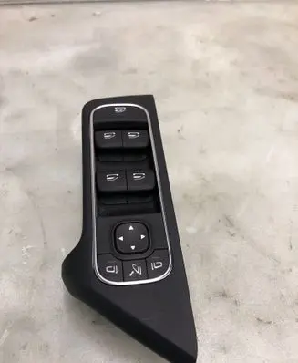Mercedes-Benz EQA Electric window control switch A1679059803