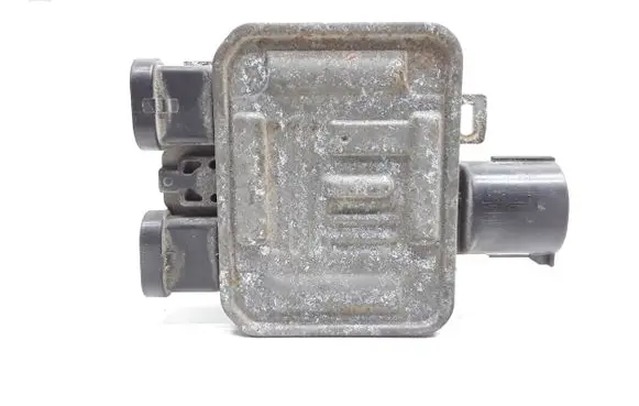 Volvo S80 Coolant fan relay 940004204