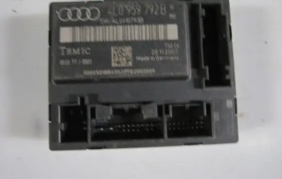 Audi Q7 4L Door control unit/module 4L0959792B
