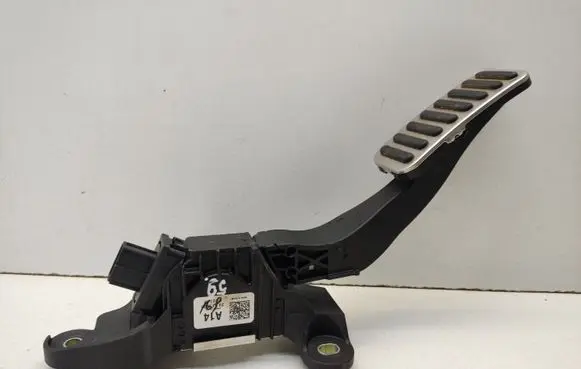 Hyundai Kona I Accelerator throttle pedal 32700XXXXX 00136810