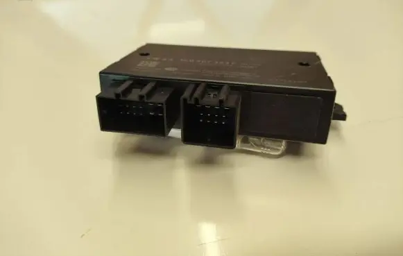 Volkswagen PASSAT B7 Tow bar trailer control unit/module 1K0907383F 5DS01015441