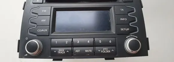 KIA Sorento Radio/CD/DVD/GPS head unit