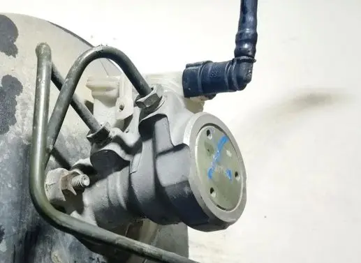 Ford Focus Master brake cylinder 2103399