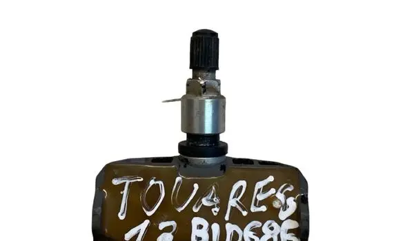 Volkswagen Touareg II Tire pressure sensor 7P0907275 IC3702A TSSRE4T0