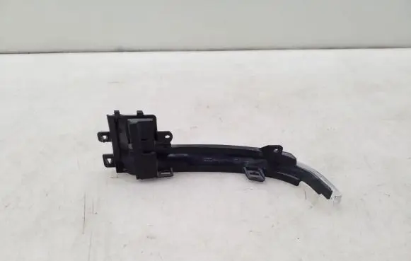 Audi A4 S4 B8 8K Mirror indicator light 8K0949102C