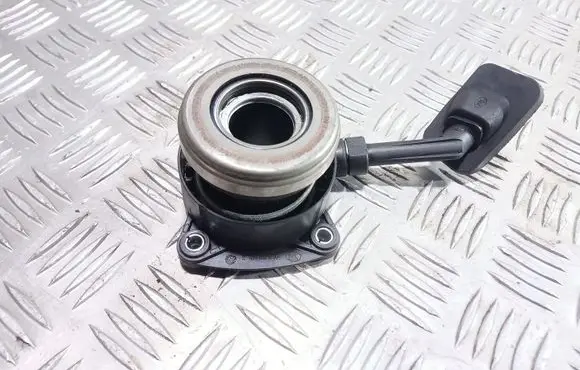 Clutch slave cylinder