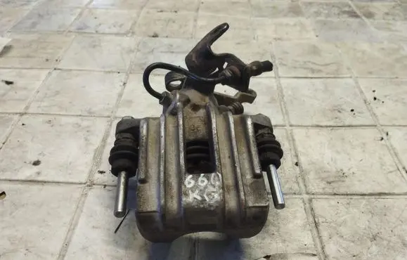 Seat Altea XL Rear brake caliper