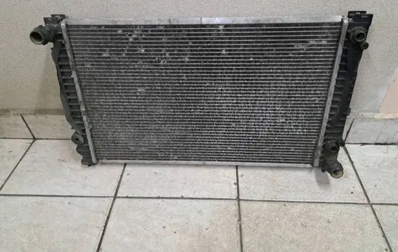 Audi A4 S4 B5 8D Coolant radiator